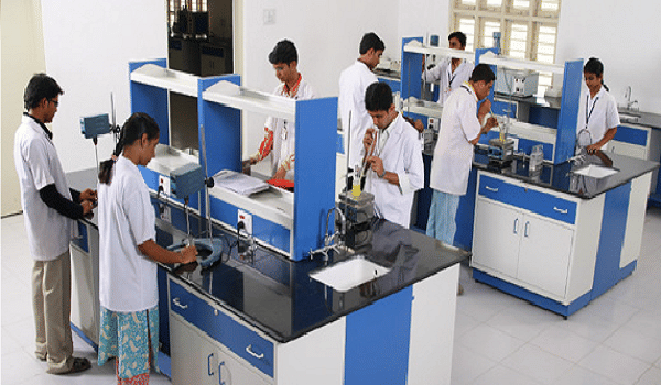 N.E.T. Pharmacy College Raichur Infrastructure photo 3